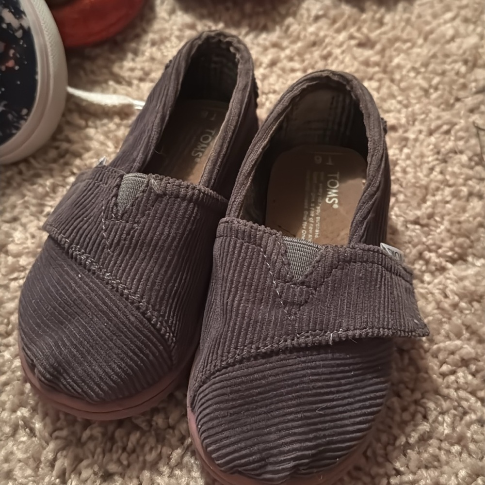 TOMS Kids Moccasins - Dark Brown Corduroy